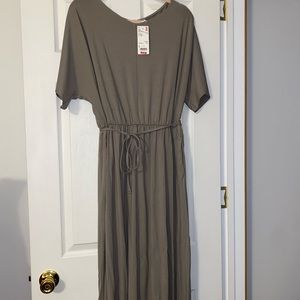 Comfy maxi dress with pockets